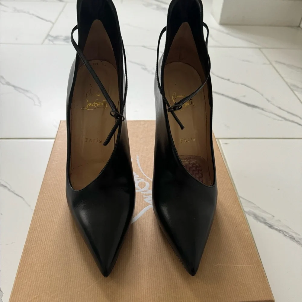 Louboutin Vampydoly 120 Stilletos - Picture 2 of 4